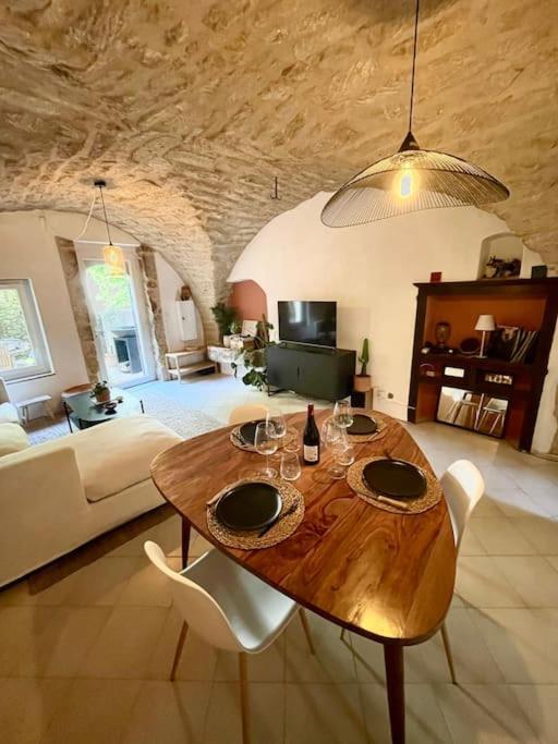 Charmante Maison De Village Au Pied Du Luberon Cabrieres-d'Aigues Eksteriør bilde